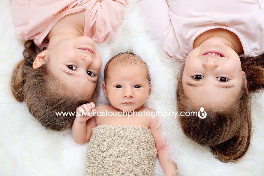 twin sibling and newborn baby brother photography