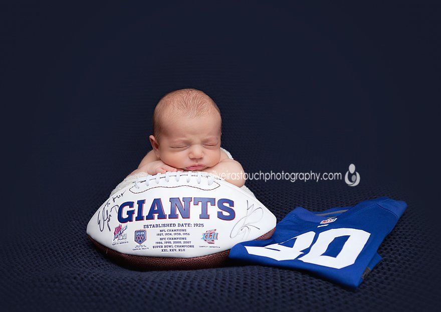 newborn photoshoot of baby boy