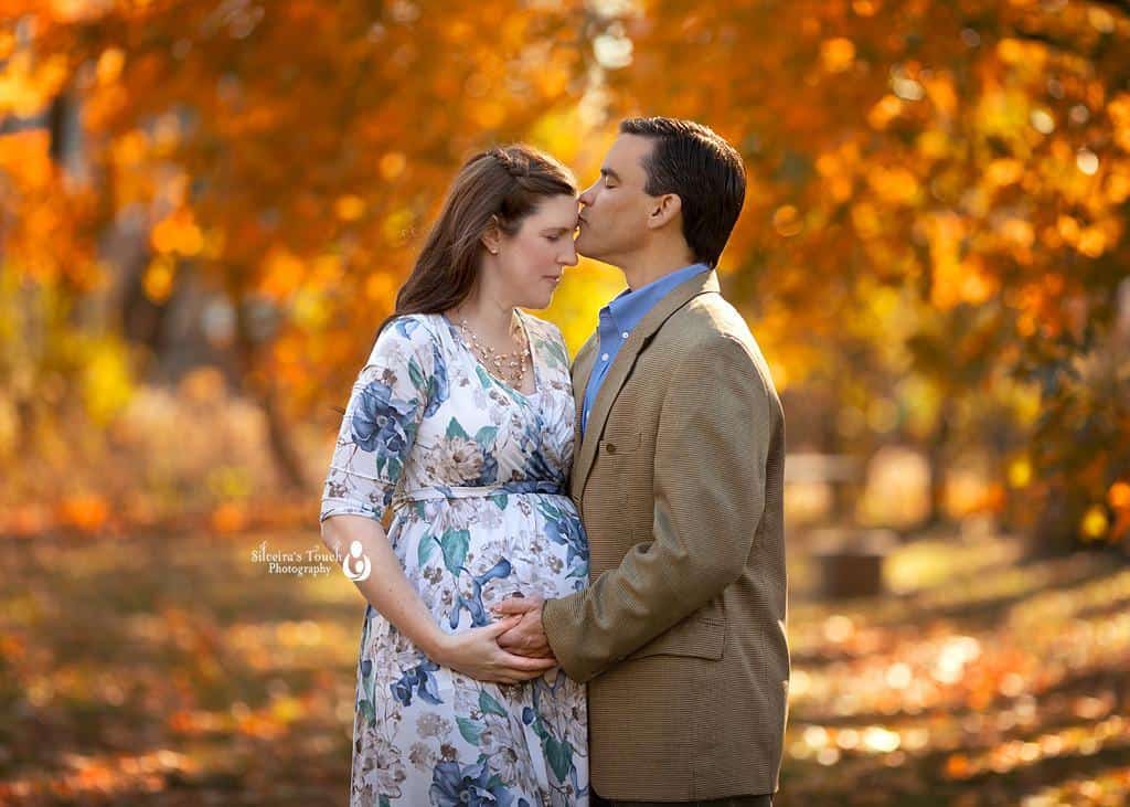 maternity photography couple