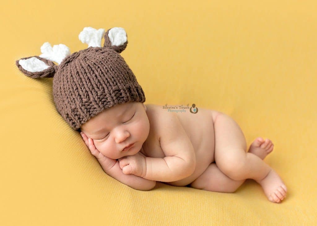 infant photo shoot in studio
