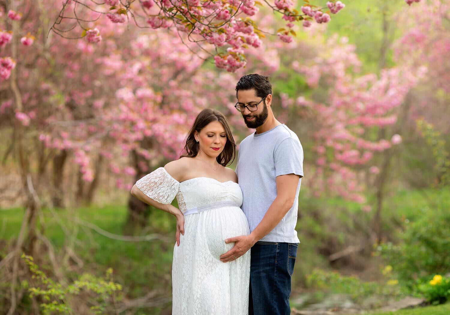 outdoor couple pregancy photo shoot NJ